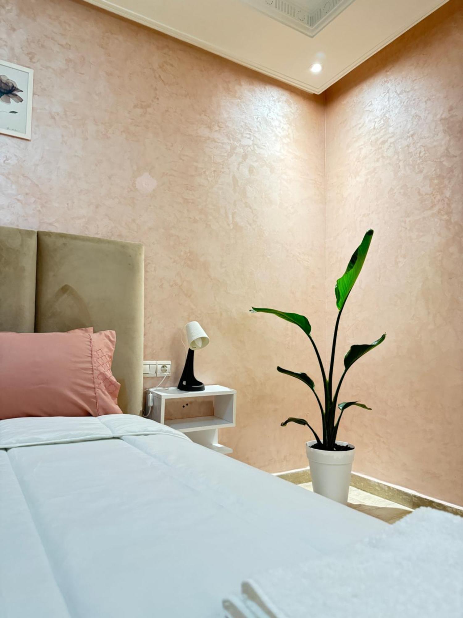 Suitouiss - Agdal 2 - Appartement A 2 Minutes De La Gare De Train Tgv Рабат Экстерьер фото